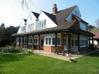 Broadlands Gate - 4-Star