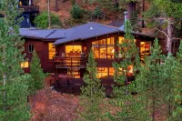 NEWLY REMODELED6 Bedrooms/3.5 Baths-Sleeps 14AWESOME VIEWS Hot Tub & Sauna