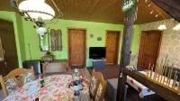 Quiet nice apartment at the naturepark Sternberger Seenland and many attractions - 2-Star