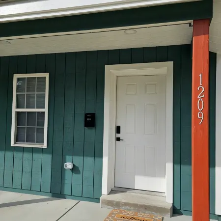 Charming 1-bedroom apartment in Lumberton with AC, WiFi