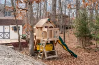 Walk to Beach HotTub FirePit Game room Lake View - Homestays