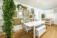 Luxury New Haven Retreat • Private Pool, Gym, Cinema • Near Yale & Beaches - 무료 와이파이