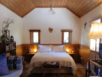 Romantic Farmlet Escape - Mini Goats & Firepit Hotele w: Penguin