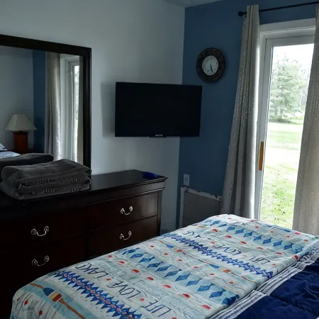 Sunrise Beach Oscoda - Lake Huron | Condo |Sleeps 8 |  3BR/2BA | Private Beach