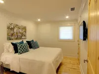 Downtown Fairhope Cottage-walking distance to everything!!!