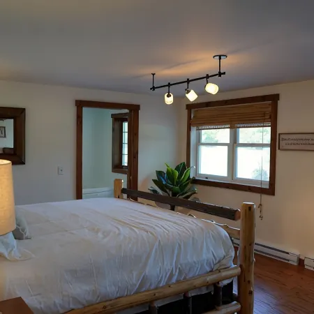 Schroon Lake Hot Tub Escape 7 Bedroom Sleeps 22+