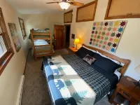 4-bedroom vacation home. On Crystal clear Hagerman Lake, Ottawa National Forest - Homestays