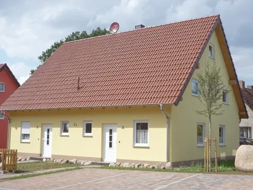300 m to the white sandy beach, 150 m² living space, 3 bedrooms, 1 living room, 2 bathrooms