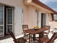 VILLA CALABERNARDO APARTAMENT RED 6 BEDS / 50 METERS FROM THE SEA