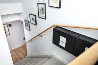 Comfy 2BR Guest Suite in Leduc 12 Mins to YEG Airport - 2-Star