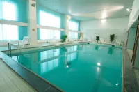 Tygyn Darkhan Hotel - Pools