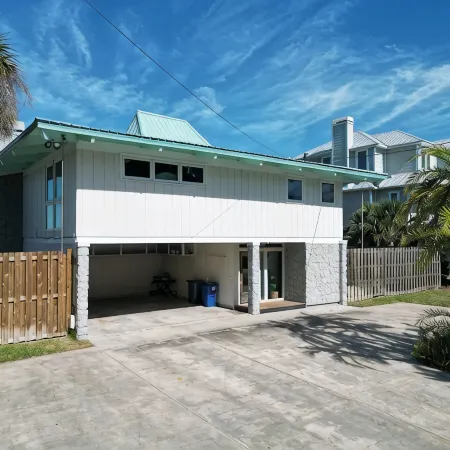 Pet friendly water front home in the heart of Crystal River