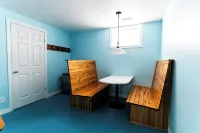 4 BR Beach Cottage: Hot Tub- Firepit-Table tennis