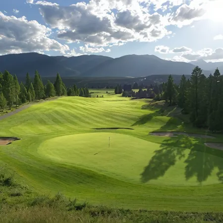 Spacious Invermere 3bd2.5ba Townhome Nestled in the Purcell Mountains!