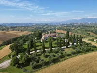 Romantic gallery in a breathtaking panoramic location - Apartments