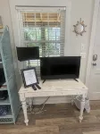 Great One Room with Full Bath Guest House!