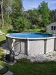 5 minutes from original Woodstock site. - Pool