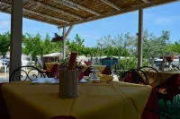 Internazionale - Family Village - breakfast