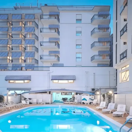 Hotel Marea Con Piscina Nuova Gestione