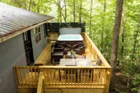Tranquil & Stylish: Wineries, Hiking, 5min to Town, Hot Tub, Firepit, King bed - 4성급
