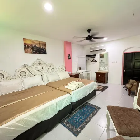ARAU HERITAGE INN