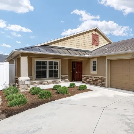 Luxury Living Minutes Away from Brownwood Paddock Square-4 Seat Golf Cart Incl.