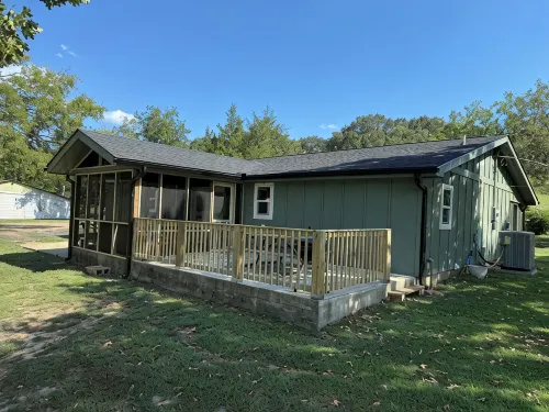 Private and secluded 4-bedroom farmhouse minutes from Lake Greeson - 부티크