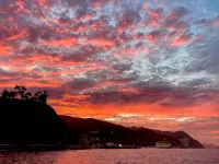 Catalina Is. Home close to Beach