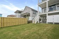 Stunning Family Getaway - Water Views, Easy Boat Launch - 4-Star
