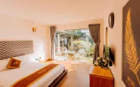 Window Homestay - Apartments