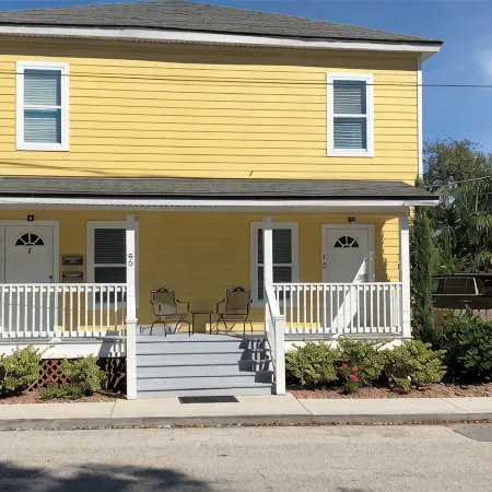 F1, Downtown St. Augustine, POOL, beaches, free onsite parking!