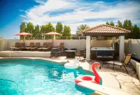 6 Bedroom Resort Central Location Close to Tempe Scottsdale Golf Sprint Training - Private Pools