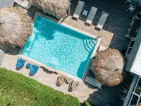 Luxury Modern Villa-Pool, Ocean View Deck, In/Outdoor Kitchen, 5min to the beach - Private Pools