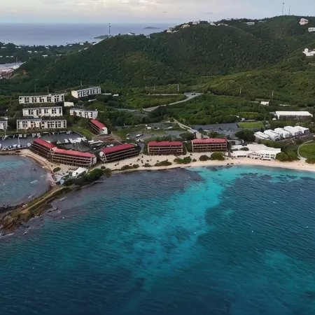 Beautiful Beachfront Villa on Sapphire Beach with Generator and Dishwasher