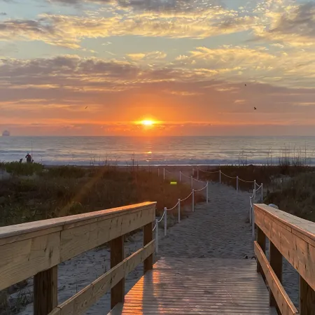 Newly renovated condo with oceanfront, pool and launch views!