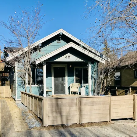 Historic 1917 Cottage by the River, Walkable to All of Downtown Bend!