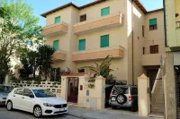 Just 80 Meters from the Sea, Best Area of Alghero, 3 Bedrooms+Private Parking+AC