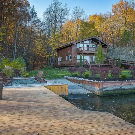 Just Us - Private Waterfront Home on Seneca Lake. Dog Friendly! Отели в г. Старки