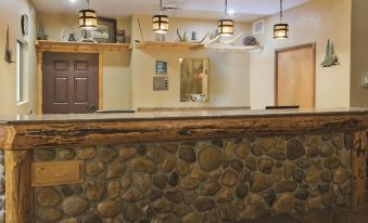 Best Western Plus Riverfront Hotel and Suites