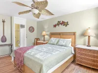 Stunning Turtle Bay! Full Kitchen, Two Full Baths - 9.6 Out of 10 Stars! Hotels in Kahuku