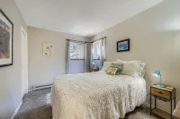 Superb Three Acre Mountain View Home for Reunions/Families