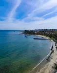 Beautiful Beach front Condo with pool and Espectacular ocean views
