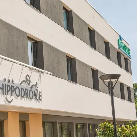 Brit Hotel - Hotel de l'Hippodrome