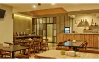 M Hotel - 2-Star