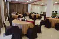 Garuda Hotel - bar