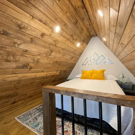 The Moose @ Exit Glacier Cabins