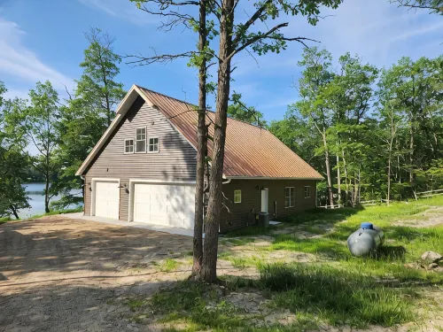New, cozy and quiet 2-bedroom lake house near Walker/Leech Lake