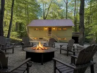 Good Friday Chalet | Walk to Village + Cranmore Mt - Chalets