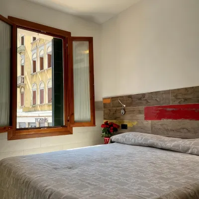 Hotel San Geremia Отели рядом с достопримечательностью «Каннареджо»