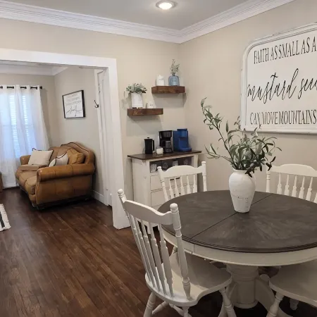 Easy Living In Delightful Duplex